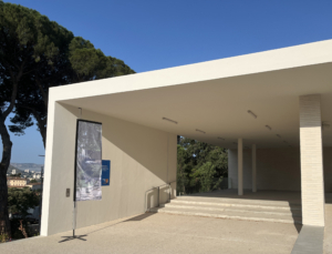 entrée nouveau batiment